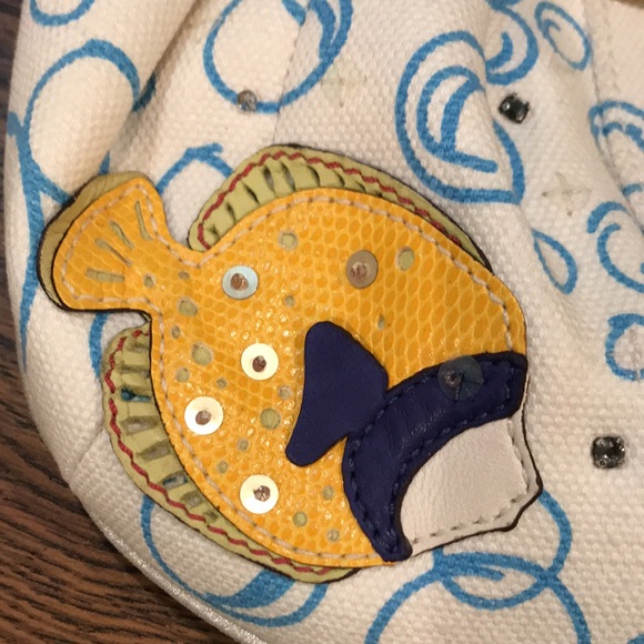 SOLD….Coach Special Edition Under the Ocean Bubbles Satchel Wristlet with Fish - Picture 4 of 11